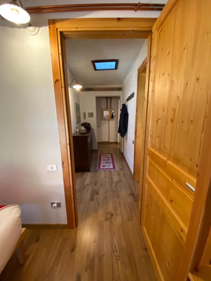 Ferienwohnung Mansarda Petronilla Piazzatorre Exterior foto