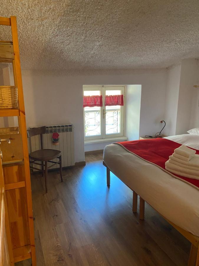 Ferienwohnung Mansarda Petronilla Piazzatorre Exterior foto